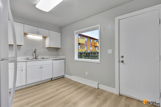 Photo - 1030 W 26th Ave Unidad 1