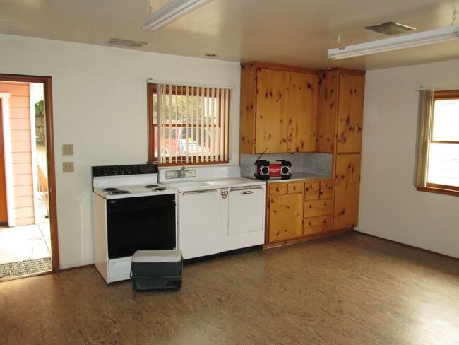 Photo - 1844 McCollum St