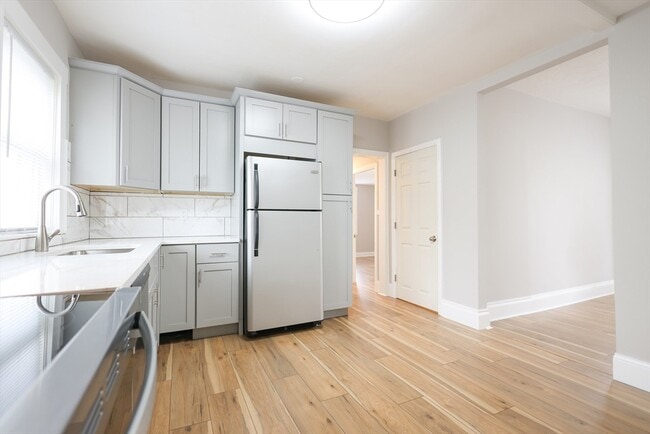 Photo - 31 Graham St Unit 1