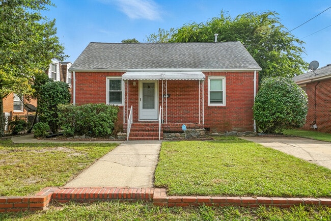 Building Photo - 1371 Kingston Ave Rental