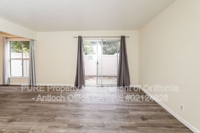 Photo - 2043 Sierra Rd