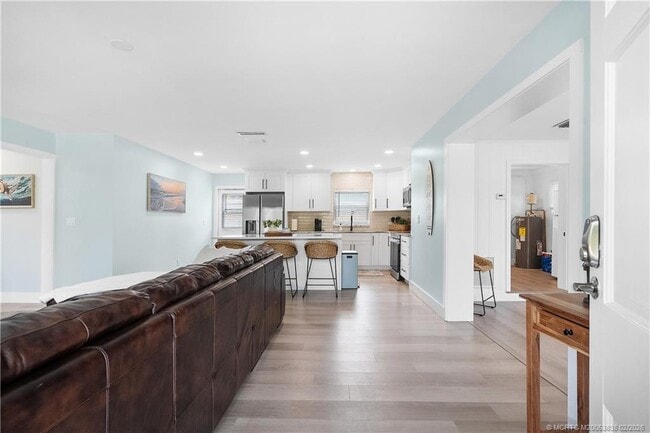 Photo - 901 E Madison Ave