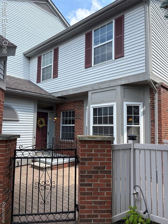 Photo - 49816 Plymouth Way Unit 104