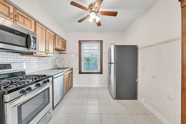 Photo - 238 Crestwood Ave Unit Lower