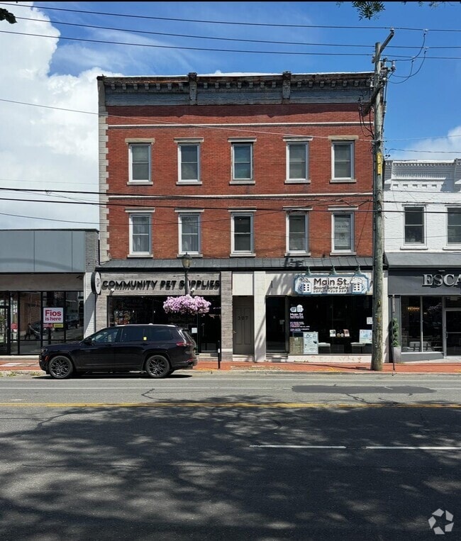 Building Photo - 307 Main St Unit 2E Rental