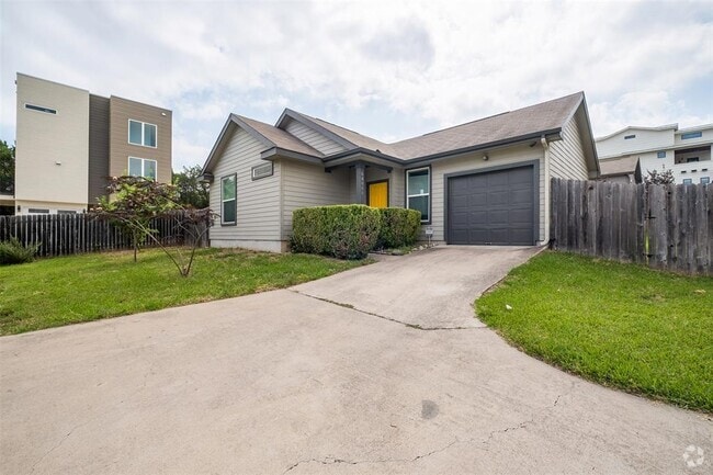 Building Photo - 6404 Carson Rdg Unit B Rental