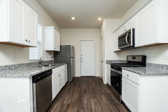 Photo - 5102 Dawn Break