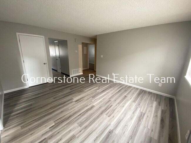 Photo - 2627 E Uintah St