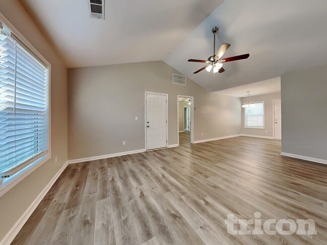 Photo - 126 Millwheel Dr