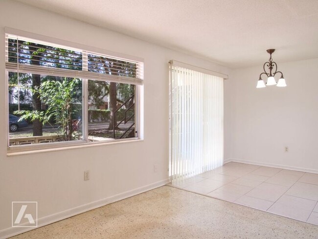 Photo - 1121 Eastin Ave Unidad B4