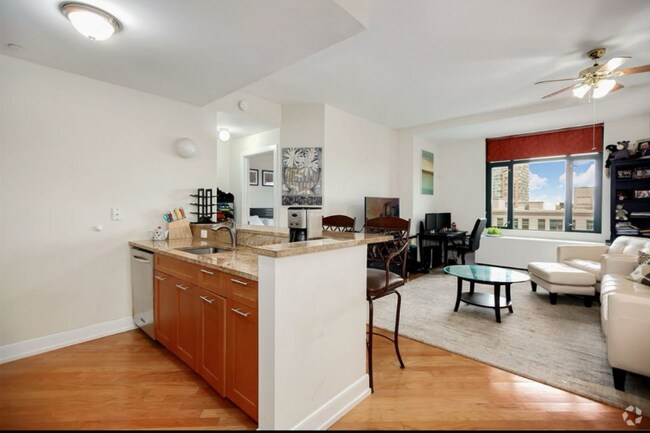 Building Photo - 105 Greene St Unit 1105 Rental