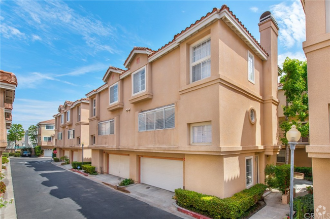 Building Photo - 14070 Lemoli Way Rental