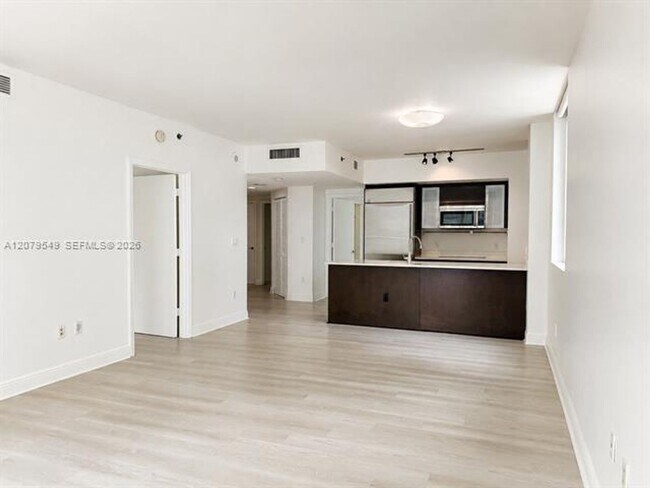 55 SE 6th St