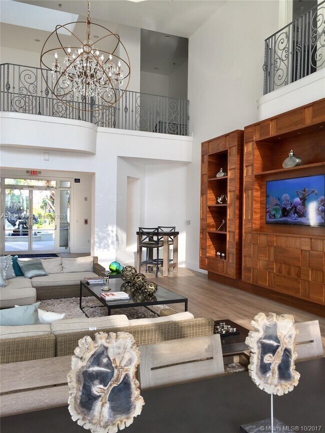 Photo - 3225 NE 184th St Unidad 10105