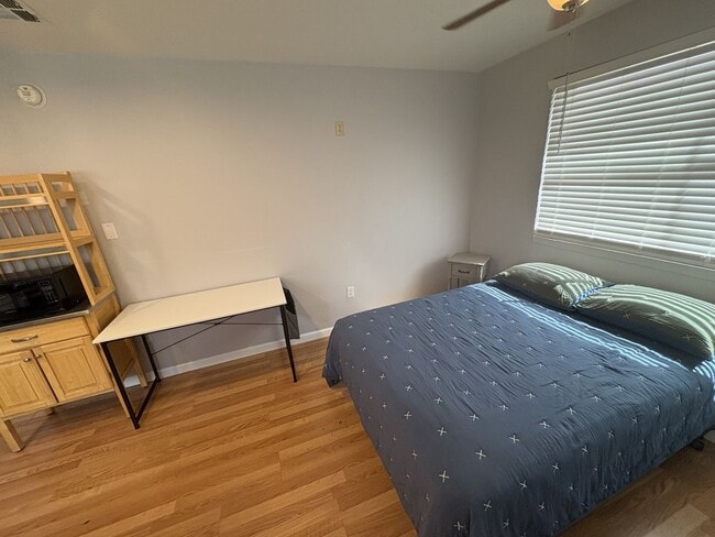 Photo - Beautiful furnished studio apartment