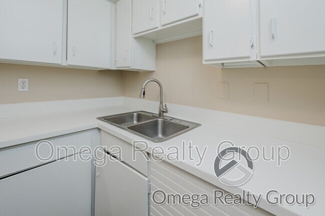 Photo - 3390 McGehee Rd Unit Apt G