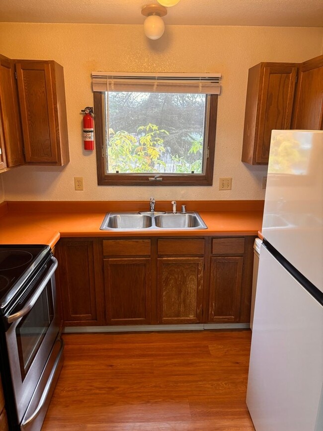 Building Photo - 7340 Bearfoot Cir Unit A