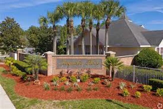 Building Photo - 2 bedroom 2 1/2 bath in NW Magnolia Place