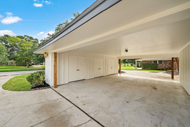 Photo - 5123 Willowbend Blvd