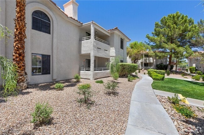 Building Photo - 2623 S Durango Dr Unit 102 Rental