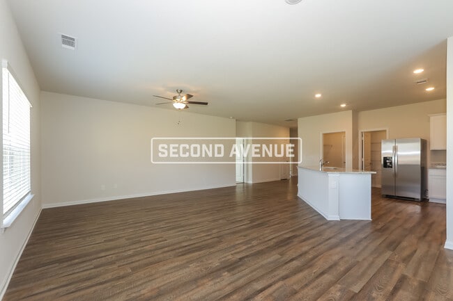 Photo - 714 Woody Dr