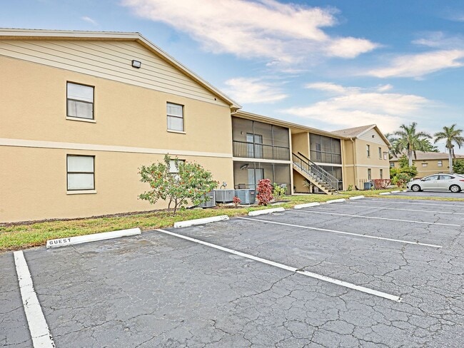 Building Photo - Mystic Gardens 5311-1108 Unit 5311 Summerlin Rd #1108 Fort Myers, FL 33919 Rental