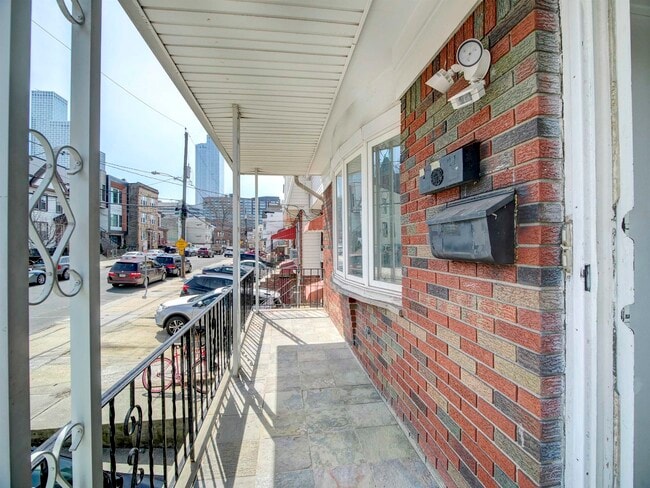 Photo - 25 Skillman Ave Unit 1