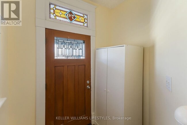 Photo - 79 Beaconsfield Ave Unit 2