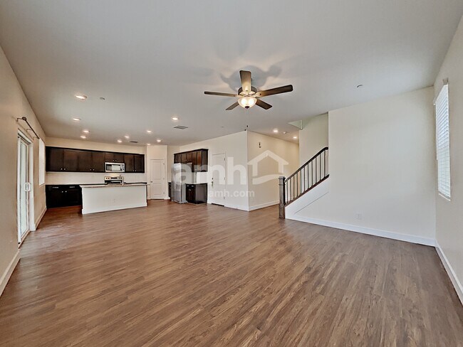 Photo - 5921 W Larkspur Dr