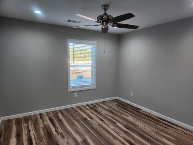 Photo - 124 Haymaker Pl Unit H 124A