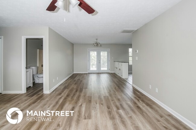 Photo - 839 Jennifer Dr