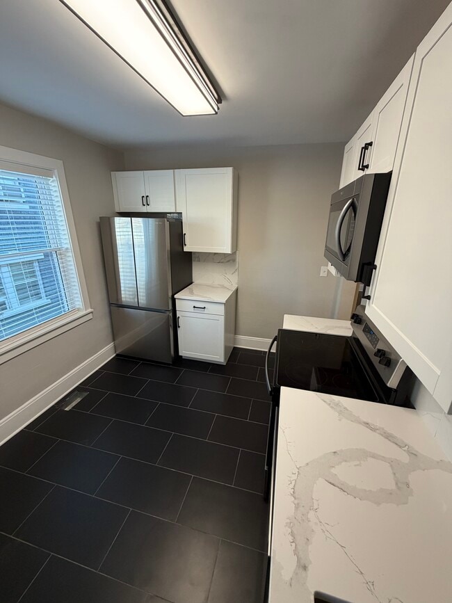 Photo - 2544 Williams Ave