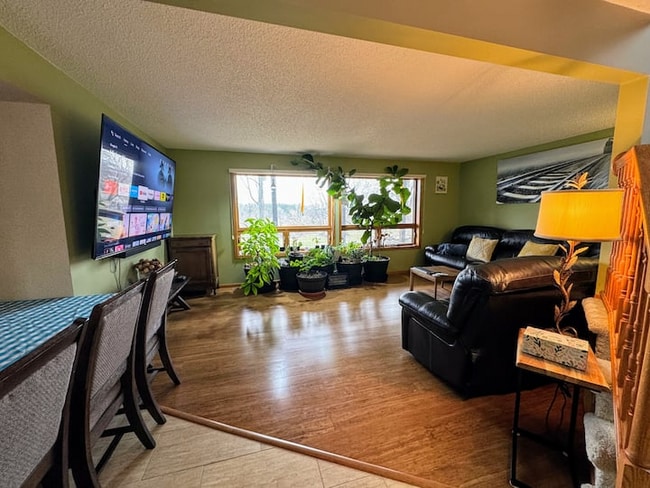 Photo - 13918 Riverview Dr NW