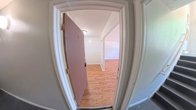 Photo - 310 NW Chapel Dr
