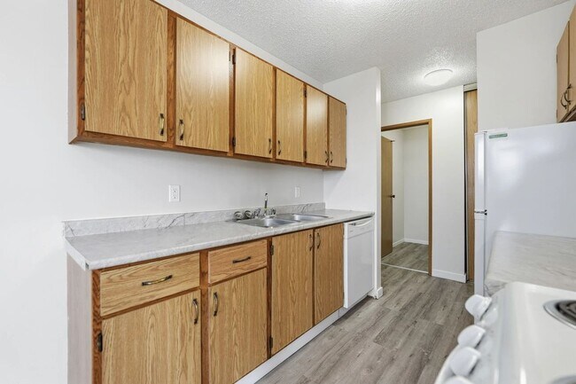 Photo - Evergreen Manor