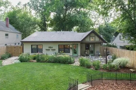 Photo - 821 S Henderson St