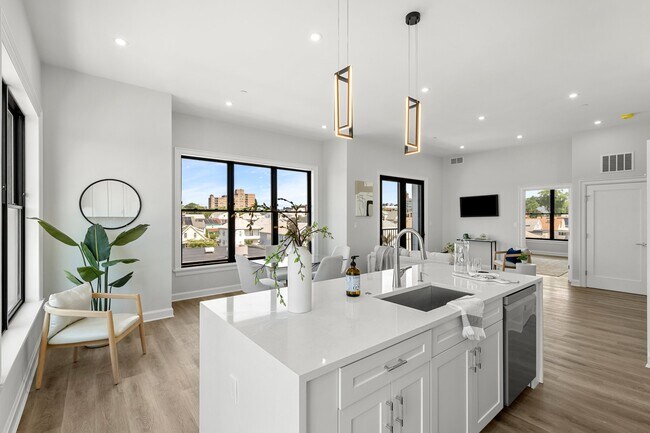 Photo - 523 2nd St Unit 301