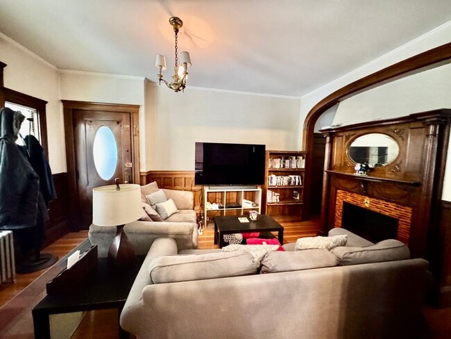 Photo - EXTRA LARGE BROOKLINE 2 BED/1.5 BATH ~ 1350 SQ FT!   W/D IN-UNIT, PARKING AVAILABLE