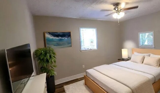 Photo - 710 Jefferson Dr