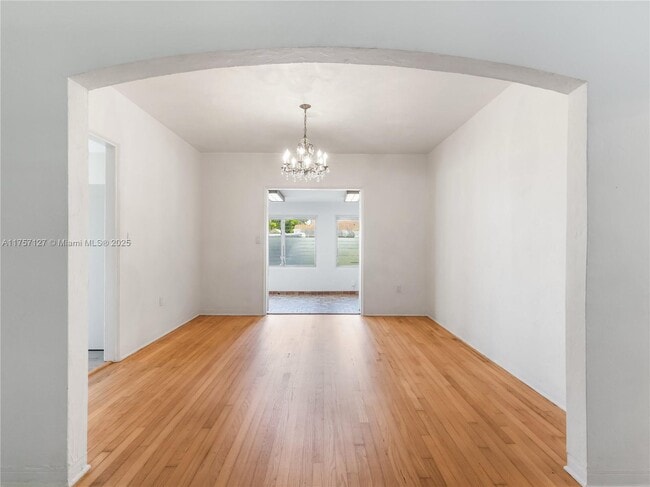 Photo - 1937 SW 19th Ave