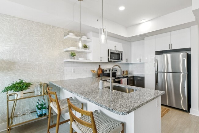 Link Apartments® H Street