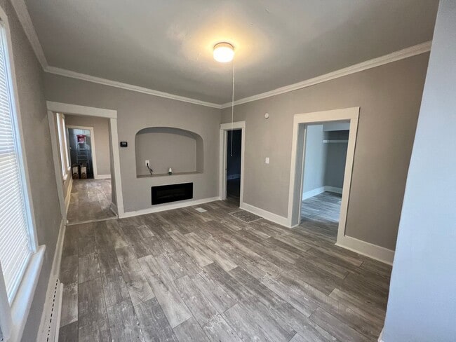 Photo - 2484 W Chambers St Unidad 2484 W Chambers St (lower)