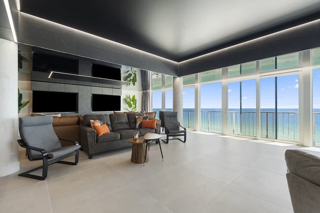 Photo - 8743 Thomas Dr Unidad FL15-ID1354912P