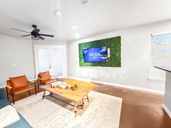 Photo - 2216 Chenevert St Unidad 4