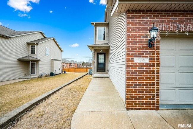 Photo - 2321 W Kenfield Ct