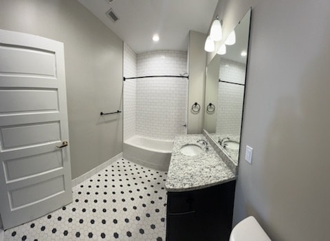 Photo - Washington Building