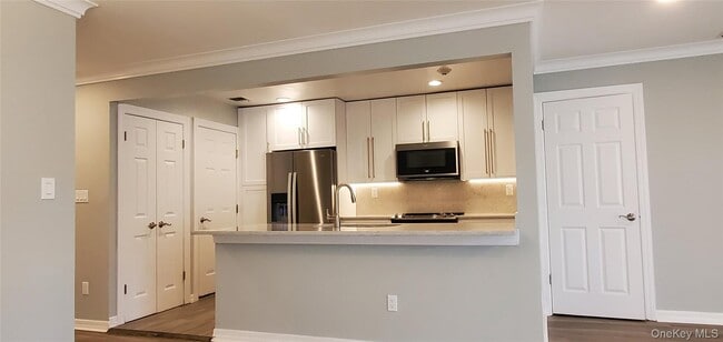 Photo - 81 Secatogue Ave Unit 37