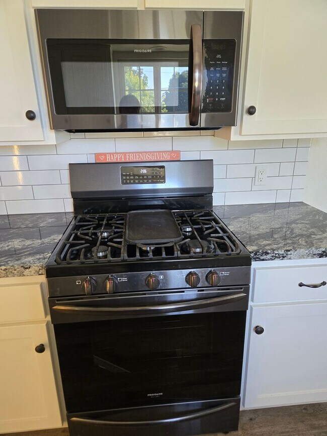 Photo - Country Home