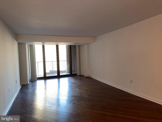 1420 Locust St Unit 12K
