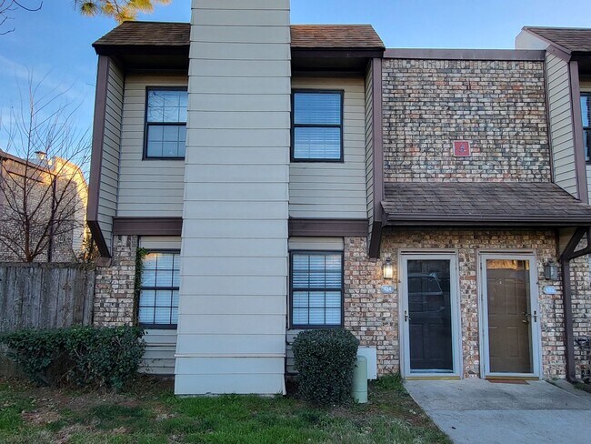 Photo - 2 Bedroom 1.5 Bathroom Townhouse in Norman... Unit #134